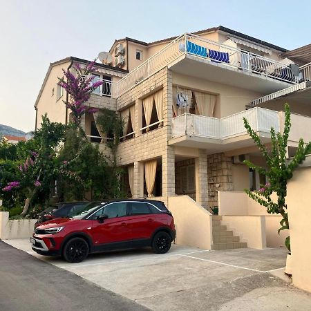 Apartmani Fani 2 Min Walking From Sea 오레비츠 외부 사진