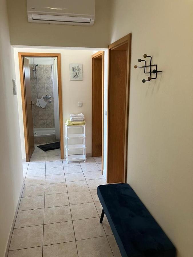 Apartmani Fani 2 Min Walking From Sea 오레비츠 외부 사진