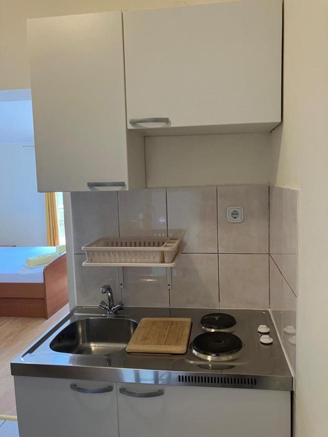 Apartmani Fani 2 Min Walking From Sea 오레비츠 외부 사진