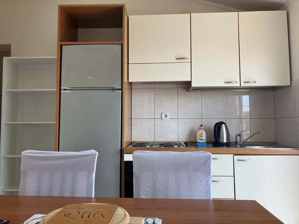 Apartmani Fani 2 Min Walking From Sea 오레비츠 외부 사진