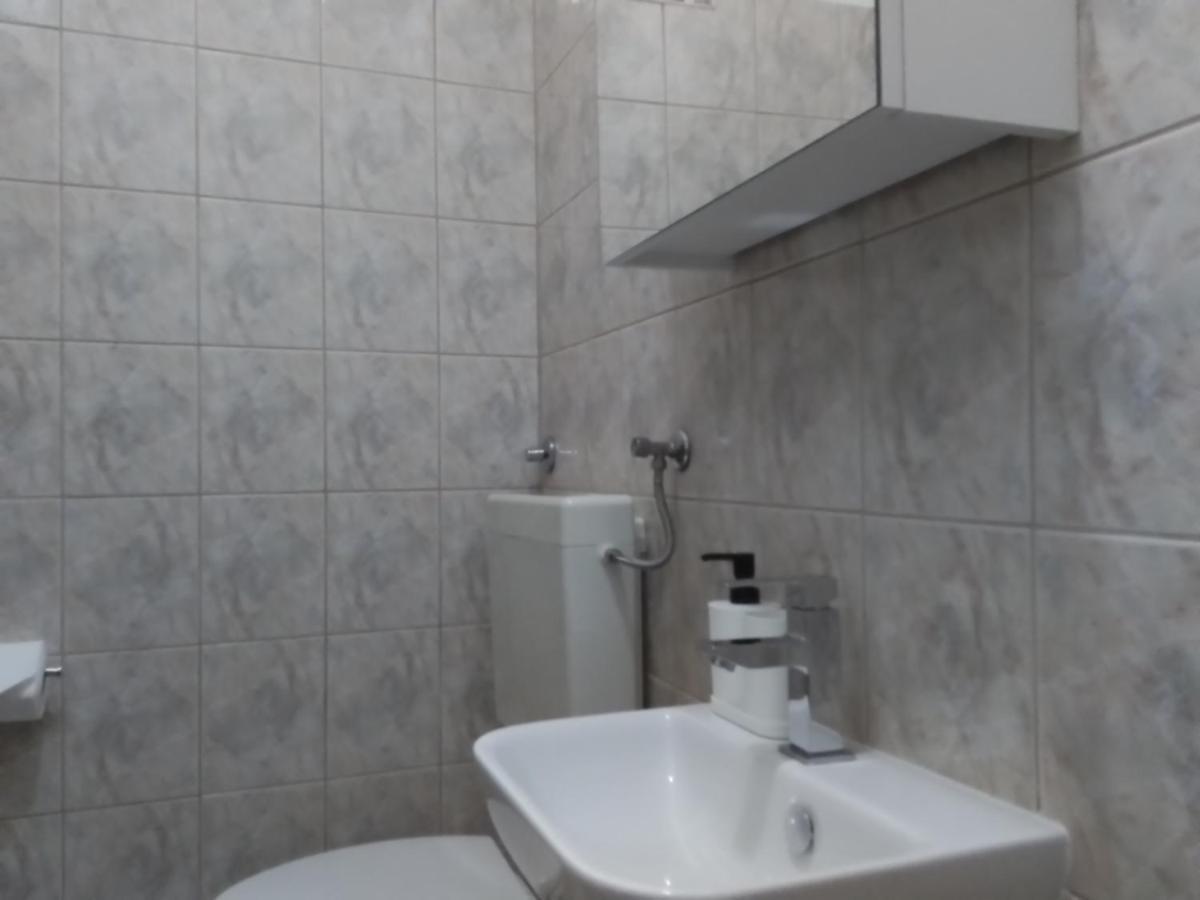 Apartmani Fani 2 Min Walking From Sea 오레비츠 외부 사진