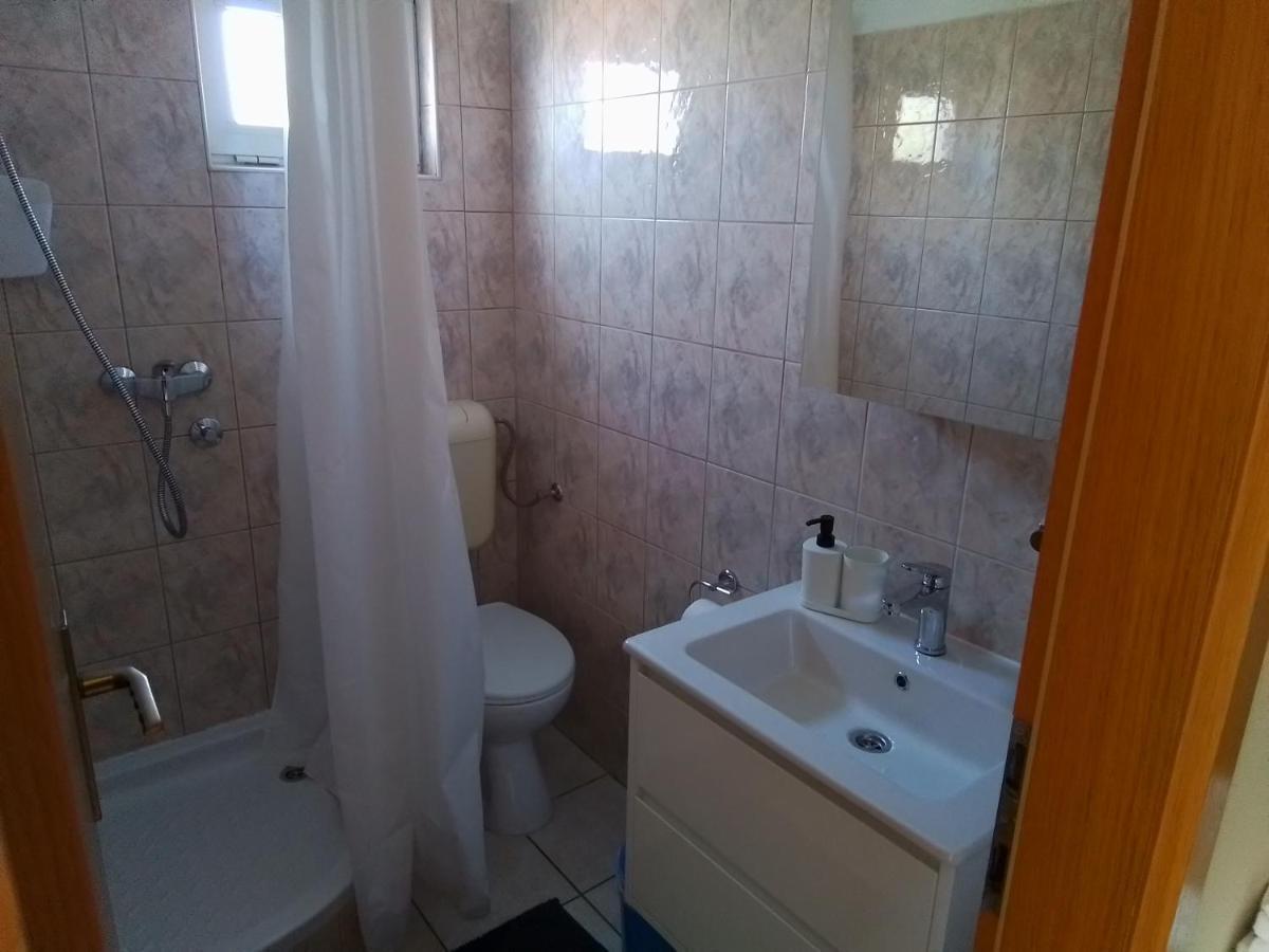 Apartmani Fani 2 Min Walking From Sea 오레비츠 외부 사진