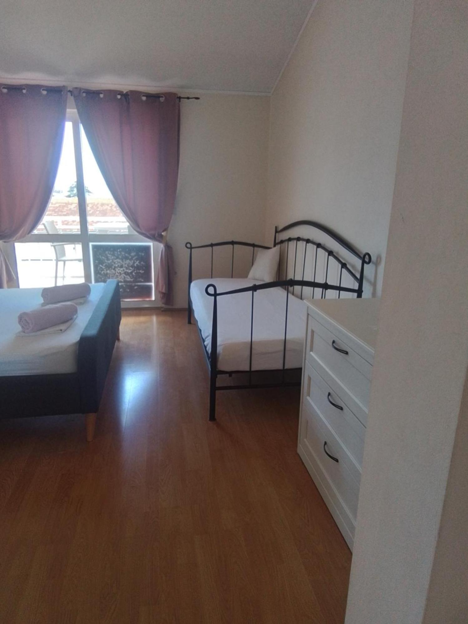 Apartmani Fani 2 Min Walking From Sea 오레비츠 외부 사진