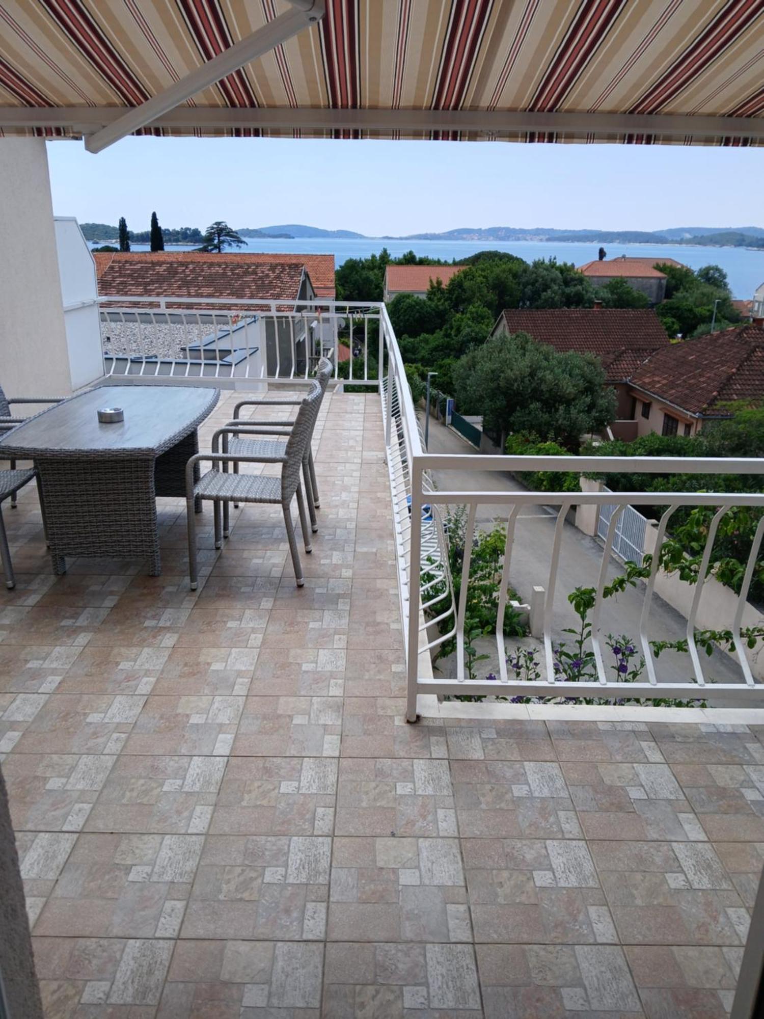 Apartmani Fani 2 Min Walking From Sea 오레비츠 외부 사진